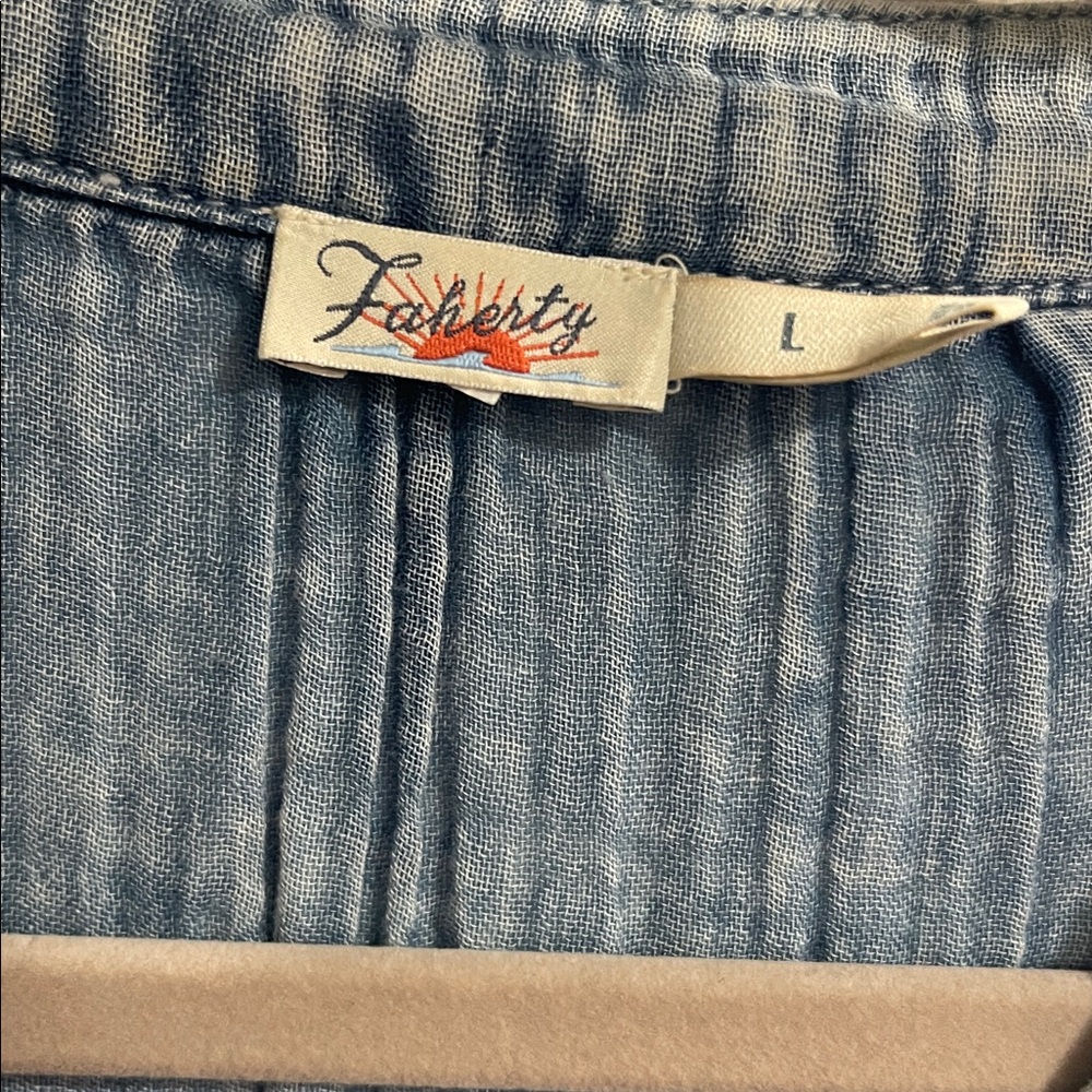 Faherty Blue Crinkled Gauze Women's Dress—WORN ONCE! - Picture 2 of 5